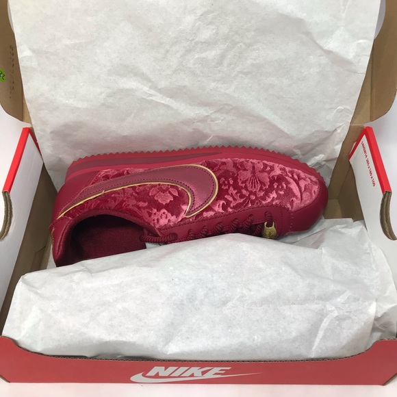 classic cortez se sneaker